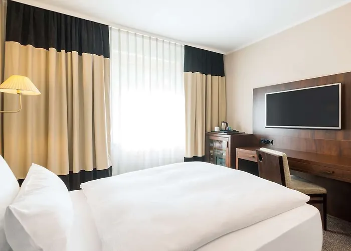 Nh杜塞多夫北城酒店 4*